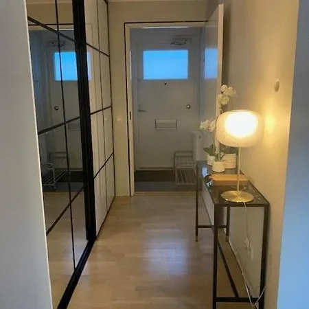Appartement Lovely 1-bedroom With Patio And Sauna Tampere