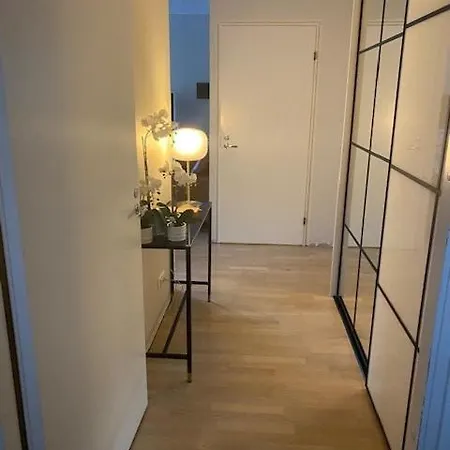 Appartement Lovely 1-bedroom With Patio And Sauna Tampere