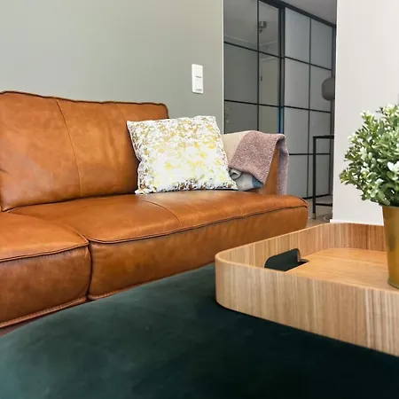 Appartement Lovely 1-bedroom With Patio And Sauna *